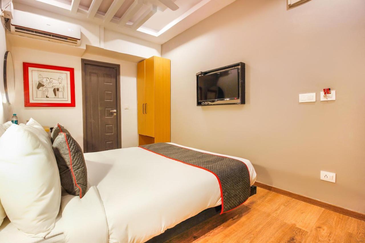 Hotel Super Townhouse Rcc Sunrise à Haïdarabad Extérieur photo