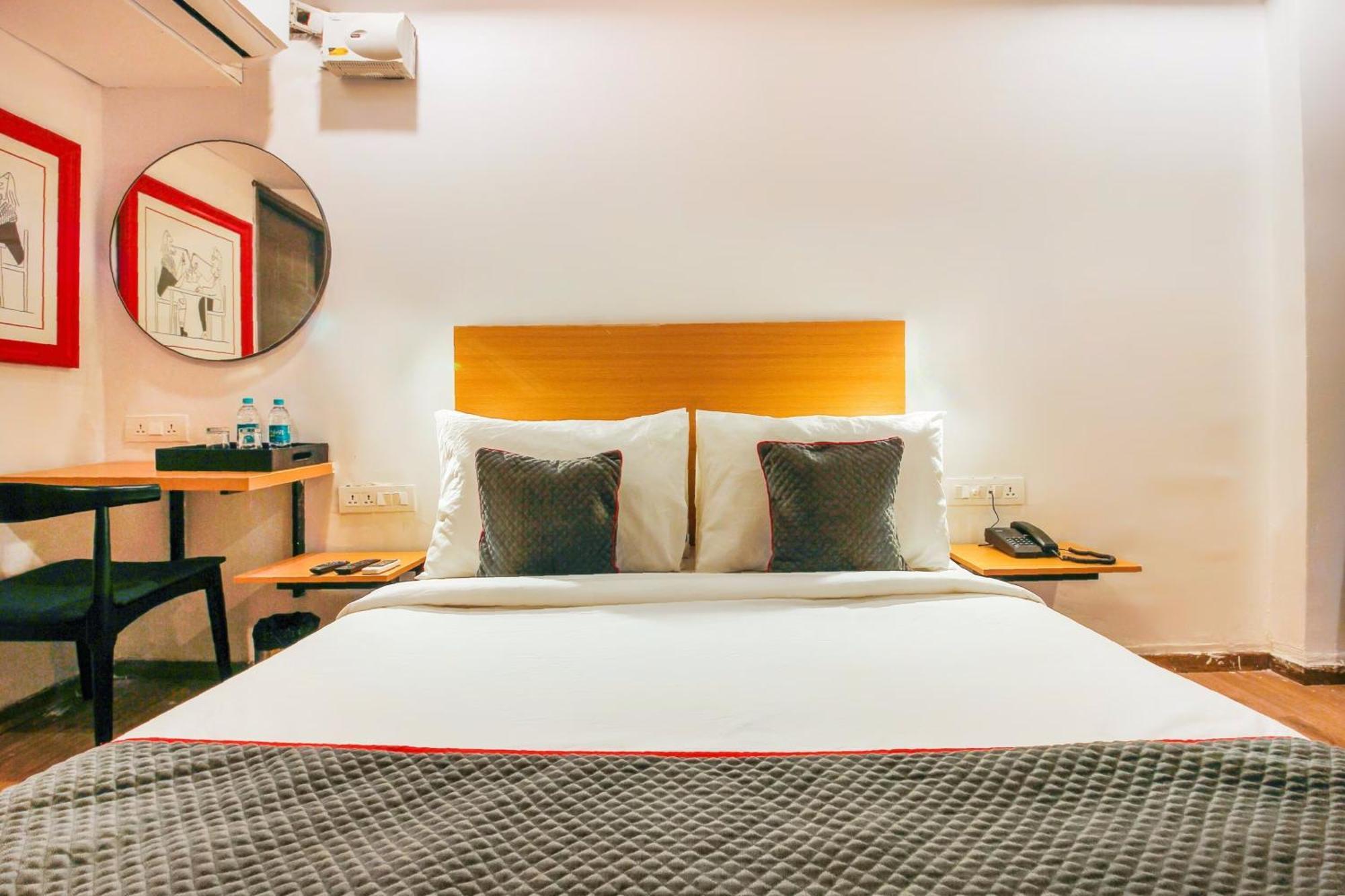 Hotel Super Townhouse Rcc Sunrise à Haïdarabad Extérieur photo